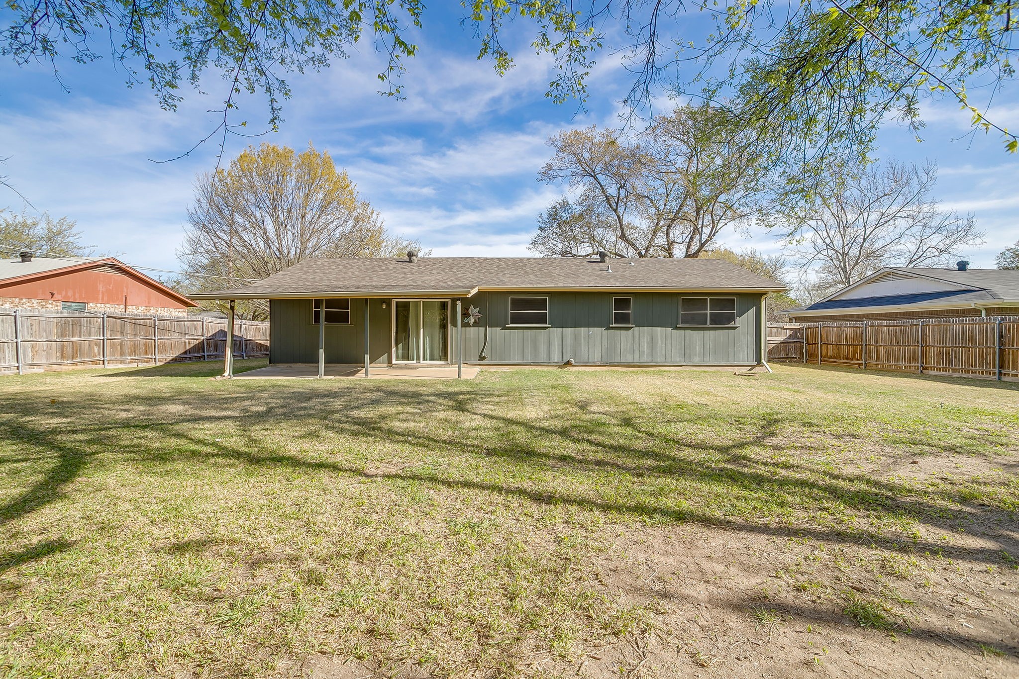 521 Nathan Street Burleson TX 76028