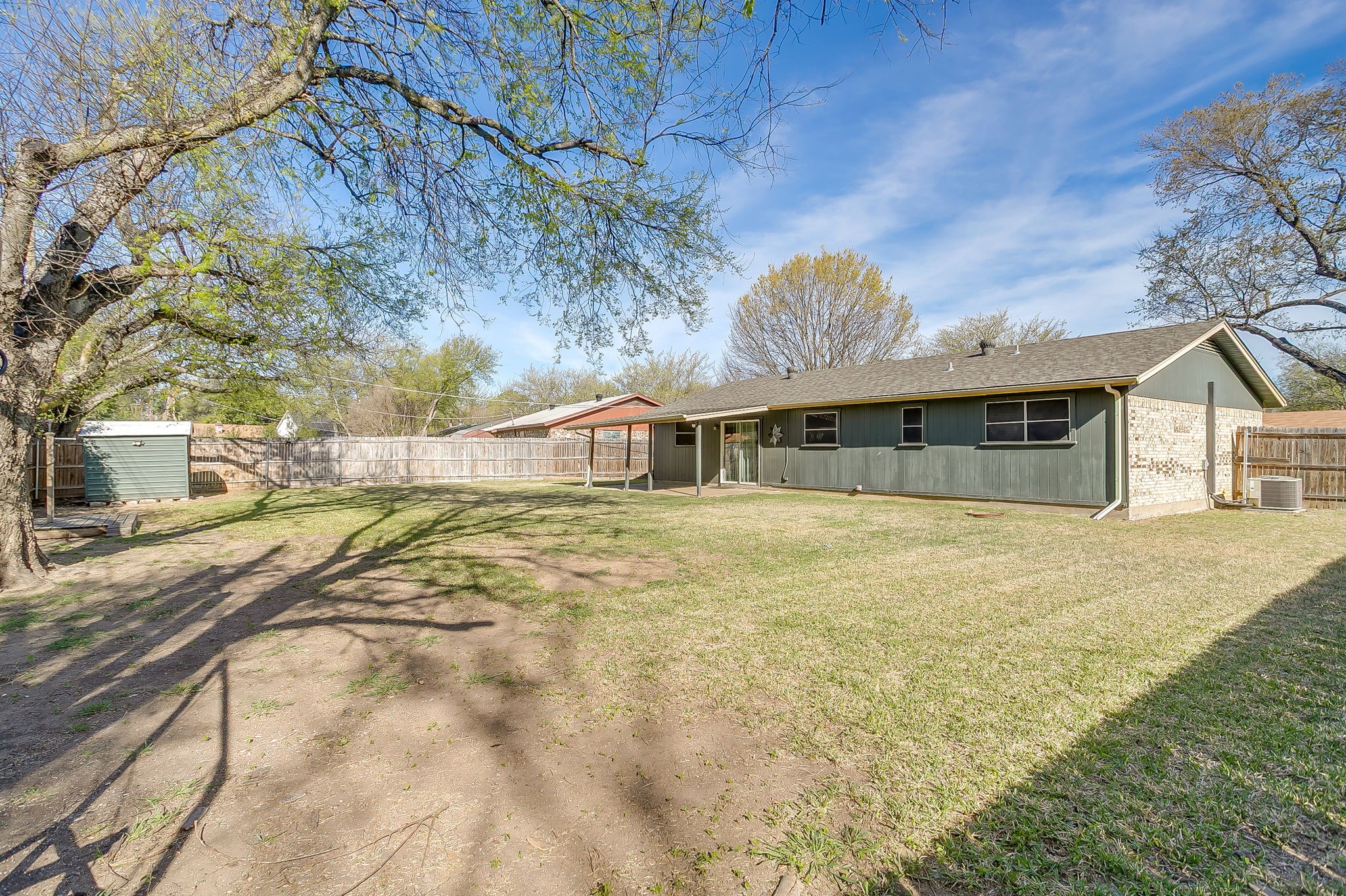 521 Nathan Street Burleson TX 76028