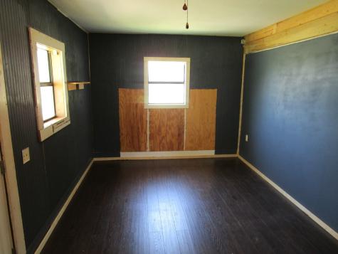 841 S 5th Avenue Munday TX 76371