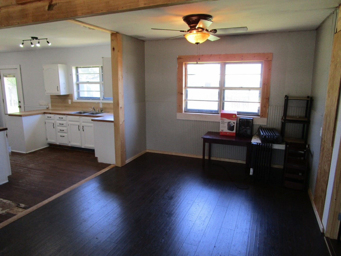 841 S 5th Avenue Munday TX 76371
