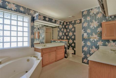 9110 Ravenswood Road Granbury TX 76049