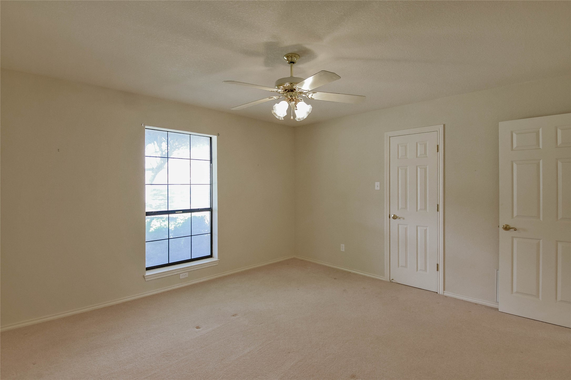 9110 Ravenswood Road Granbury TX 76049