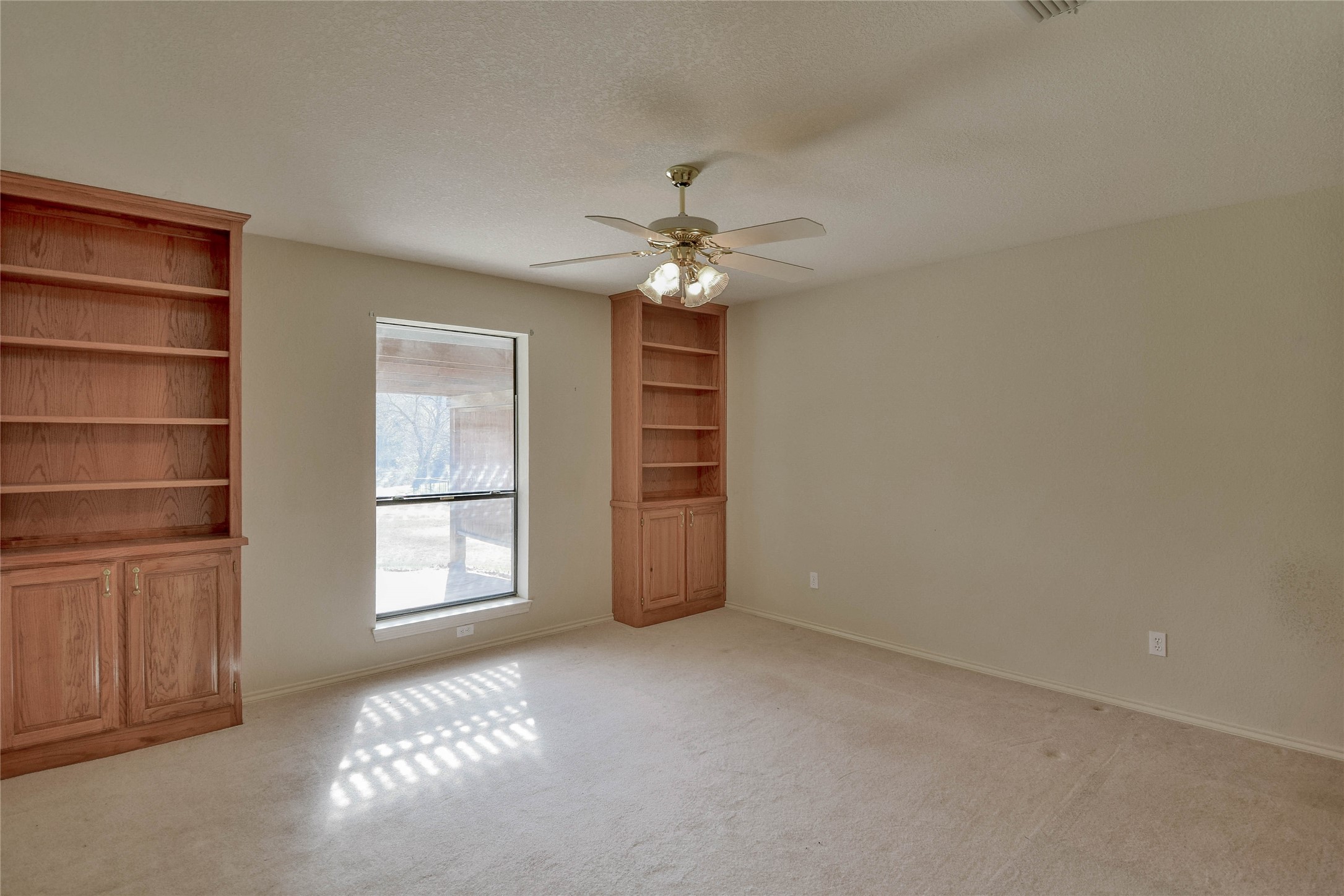 9110 Ravenswood Road Granbury TX 76049