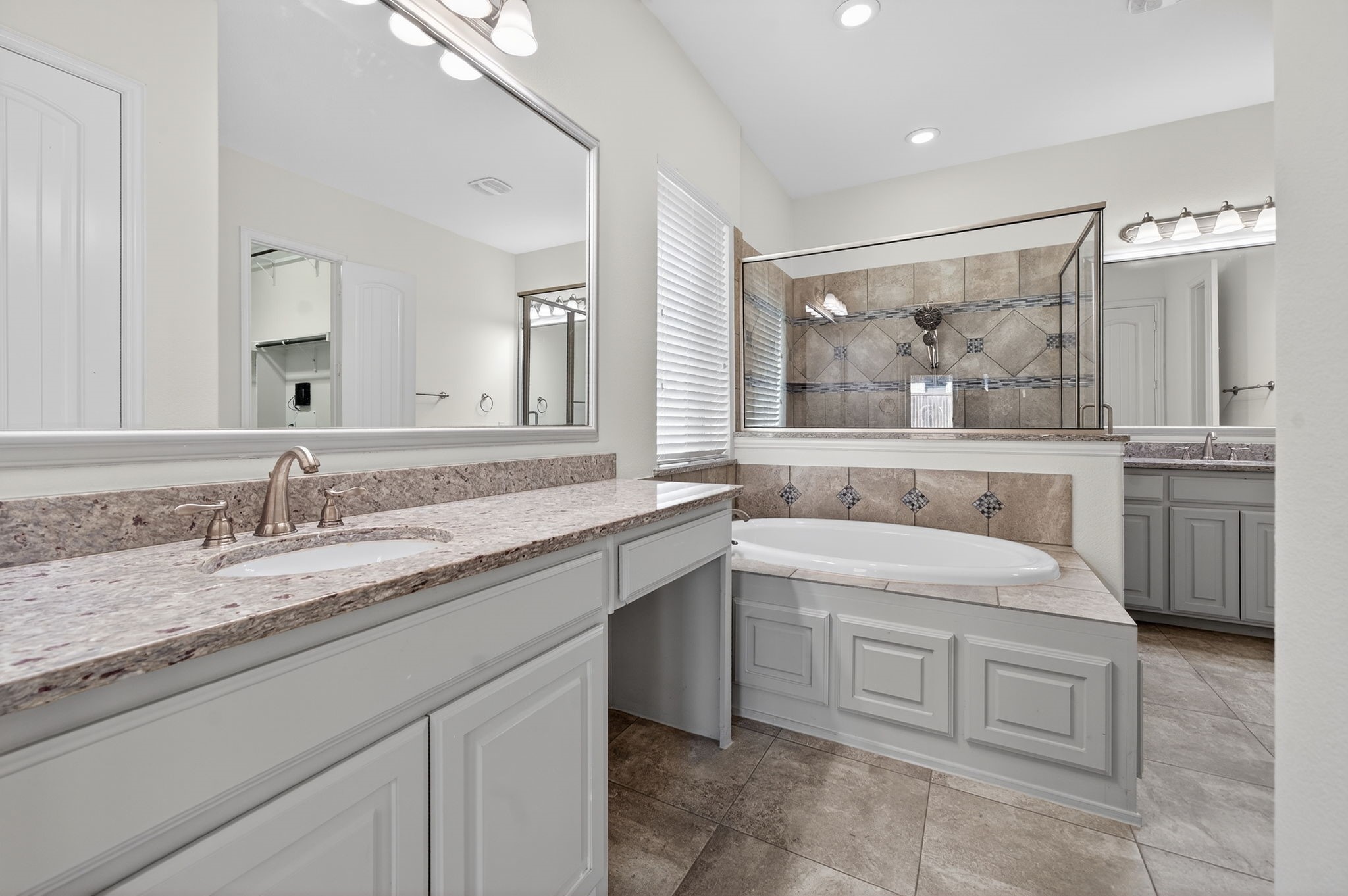 922 Amber Knoll Drive Rockwall TX 75087