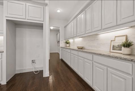 922 Amber Knoll Drive Rockwall TX 75087