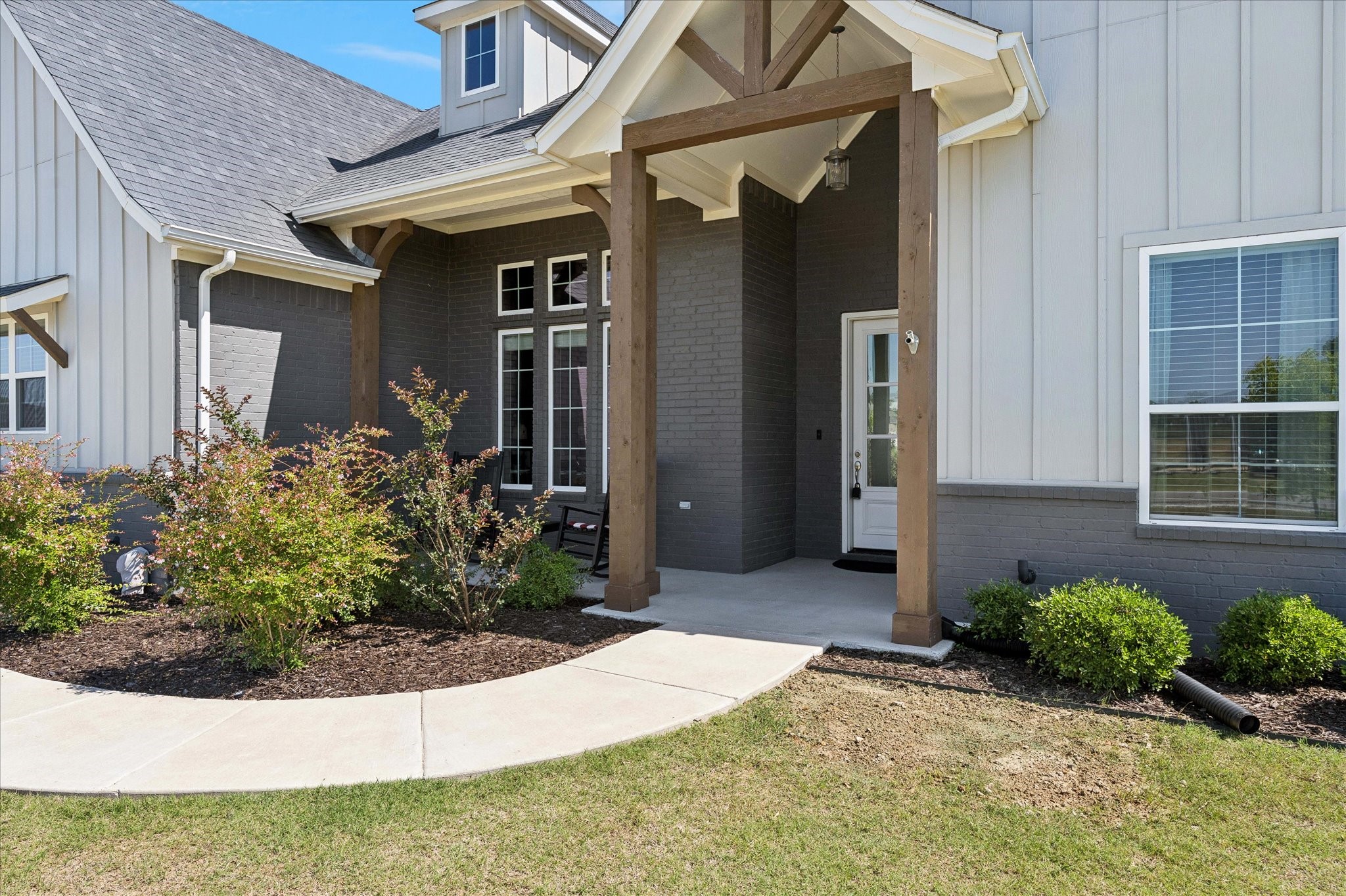 112 Friendship Way Boyd TX 76023
