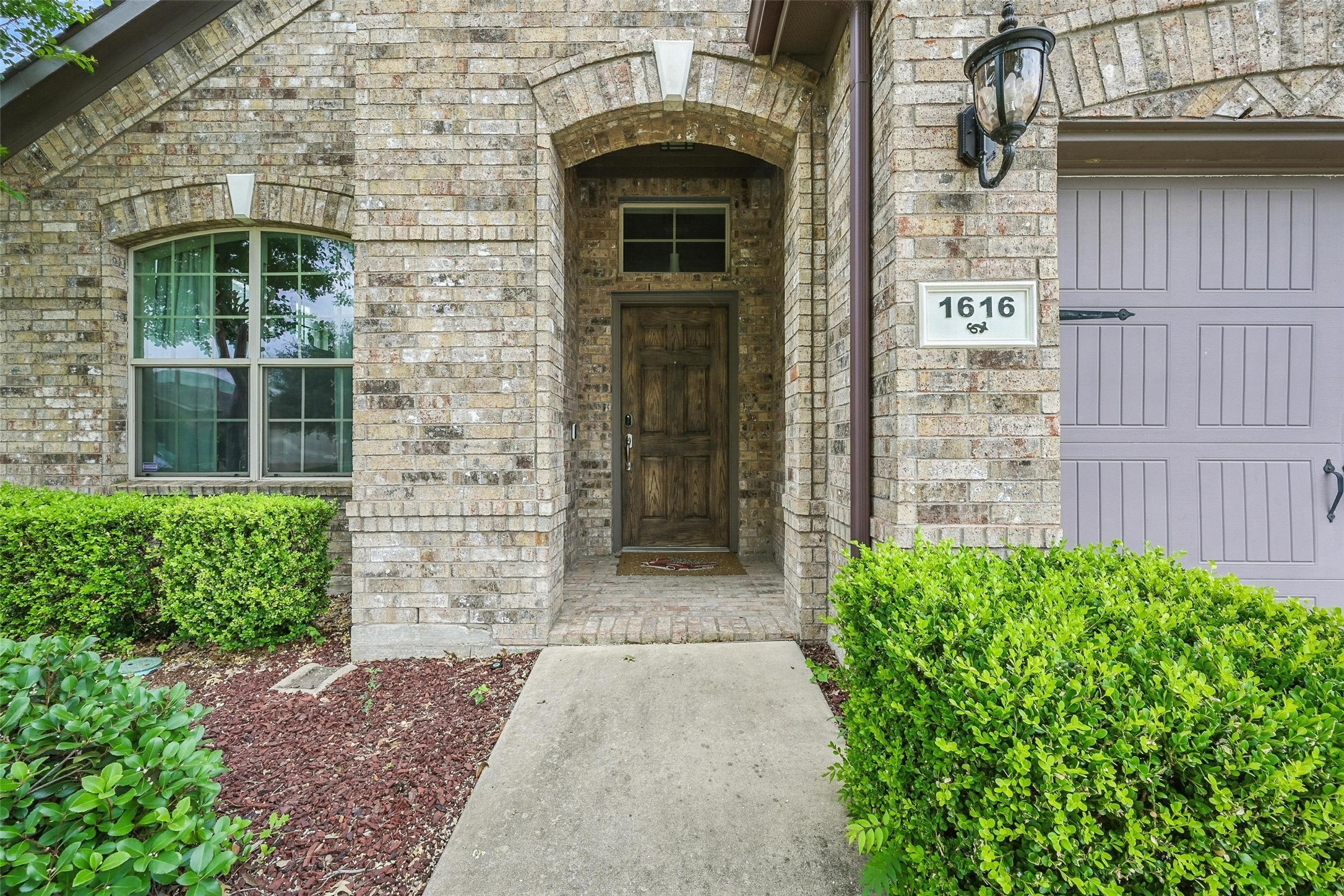 1616 Nightingale Drive Aubrey TX 76227