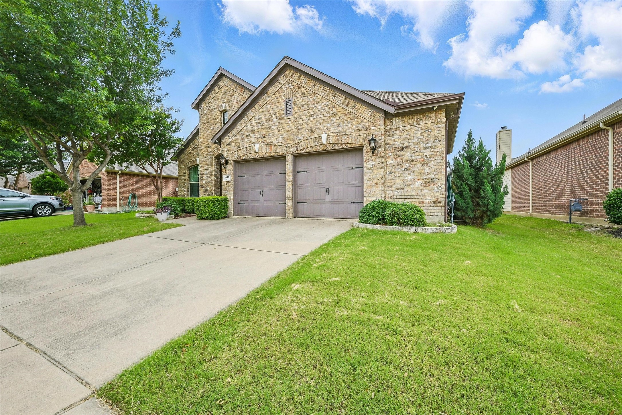 1616 Nightingale Drive Aubrey TX 76227