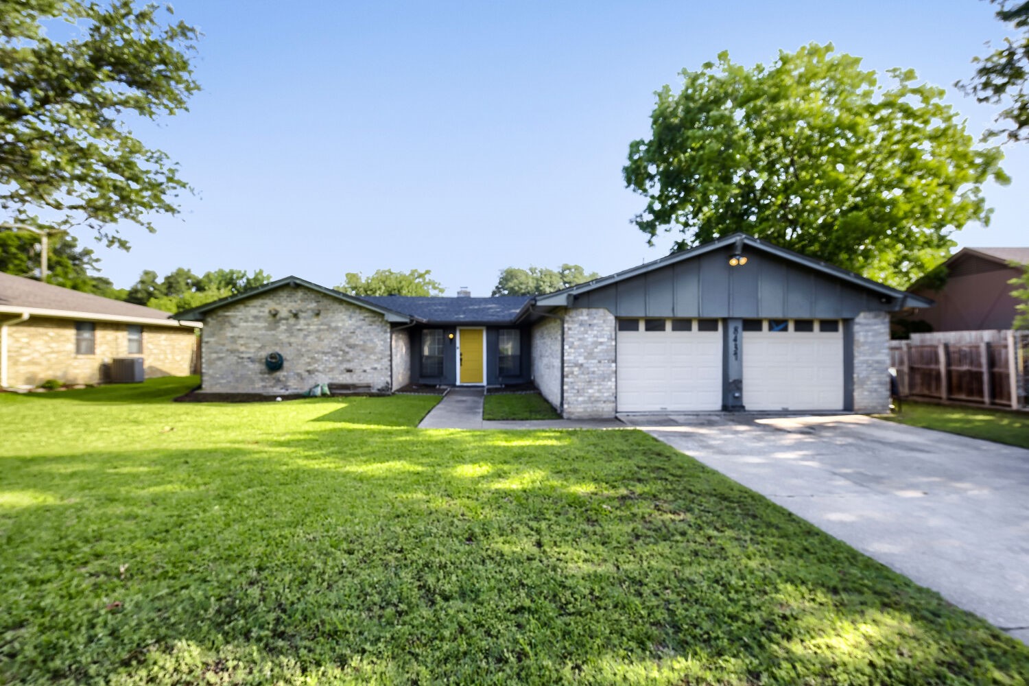 8437 Glenann Drive North Richland Hills TX 76182