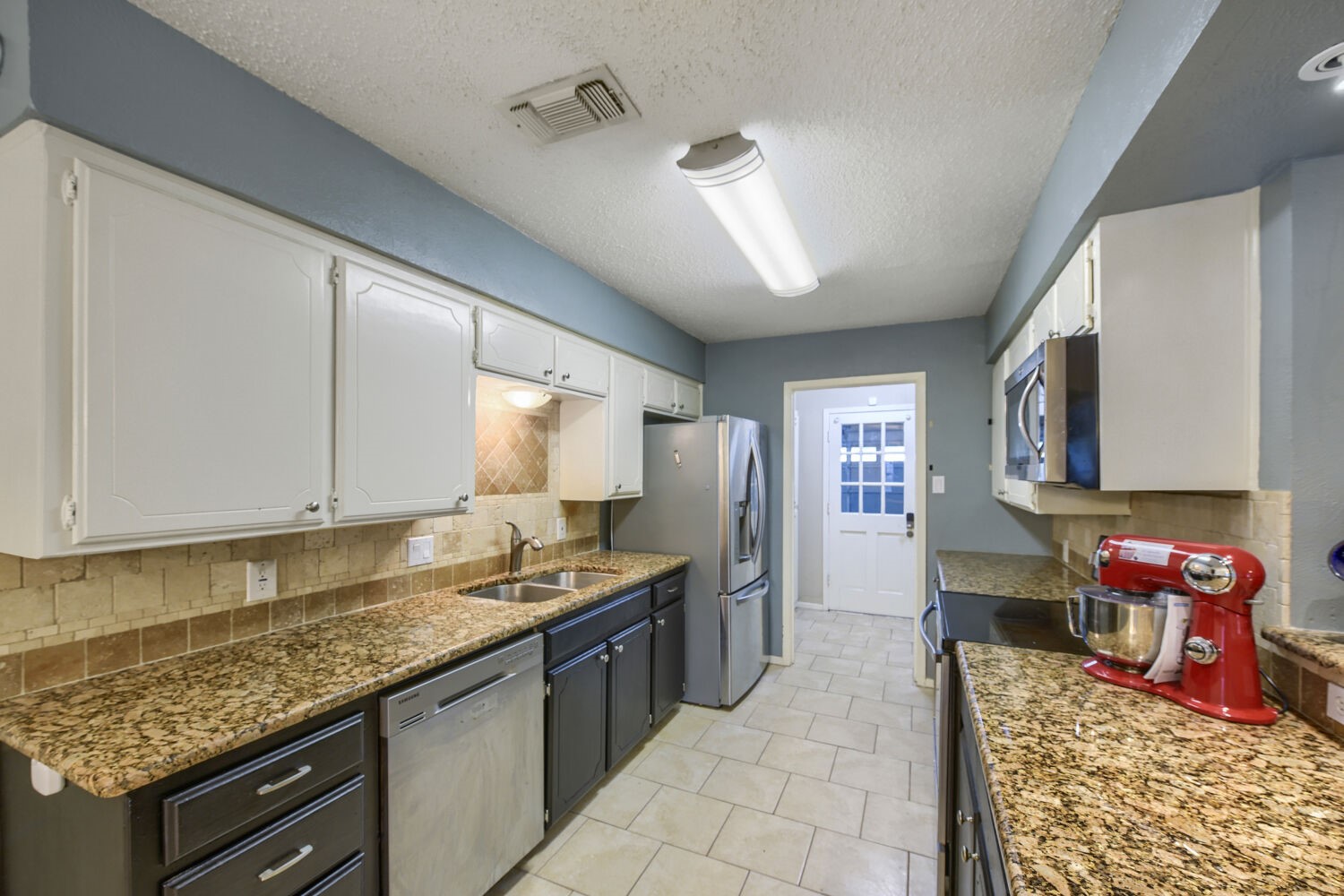 8437 Glenann Drive North Richland Hills TX 76182