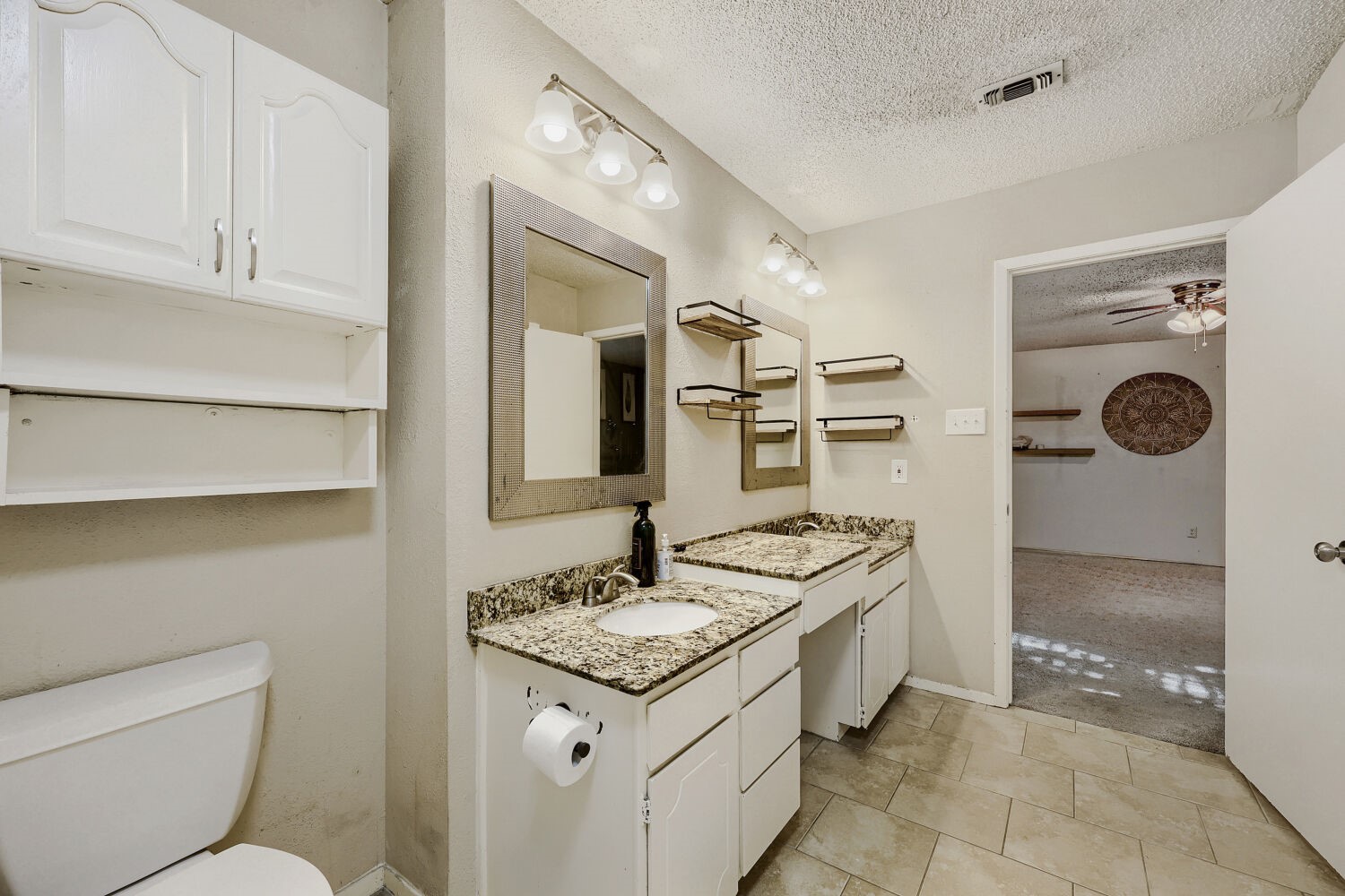 8437 Glenann Drive North Richland Hills TX 76182