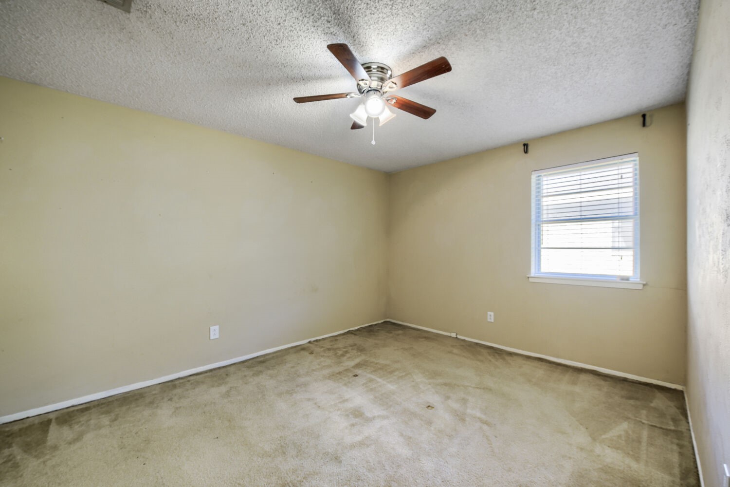 8437 Glenann Drive North Richland Hills TX 76182