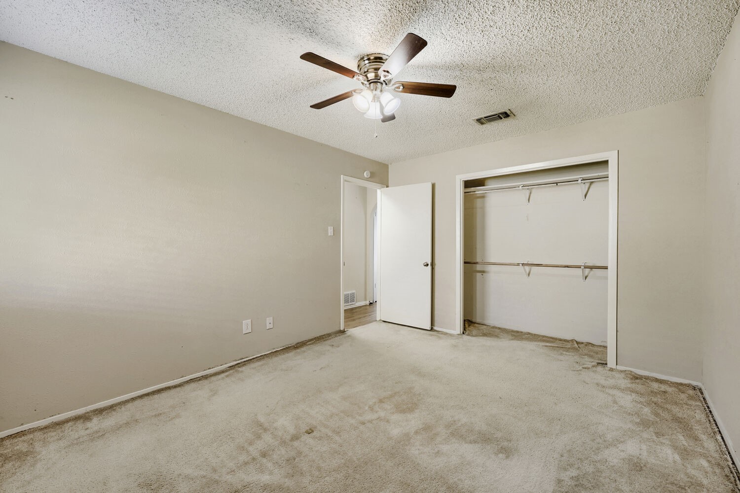 8437 Glenann Drive North Richland Hills TX 76182