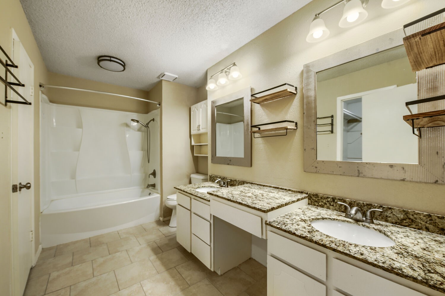 8437 Glenann Drive North Richland Hills TX 76182