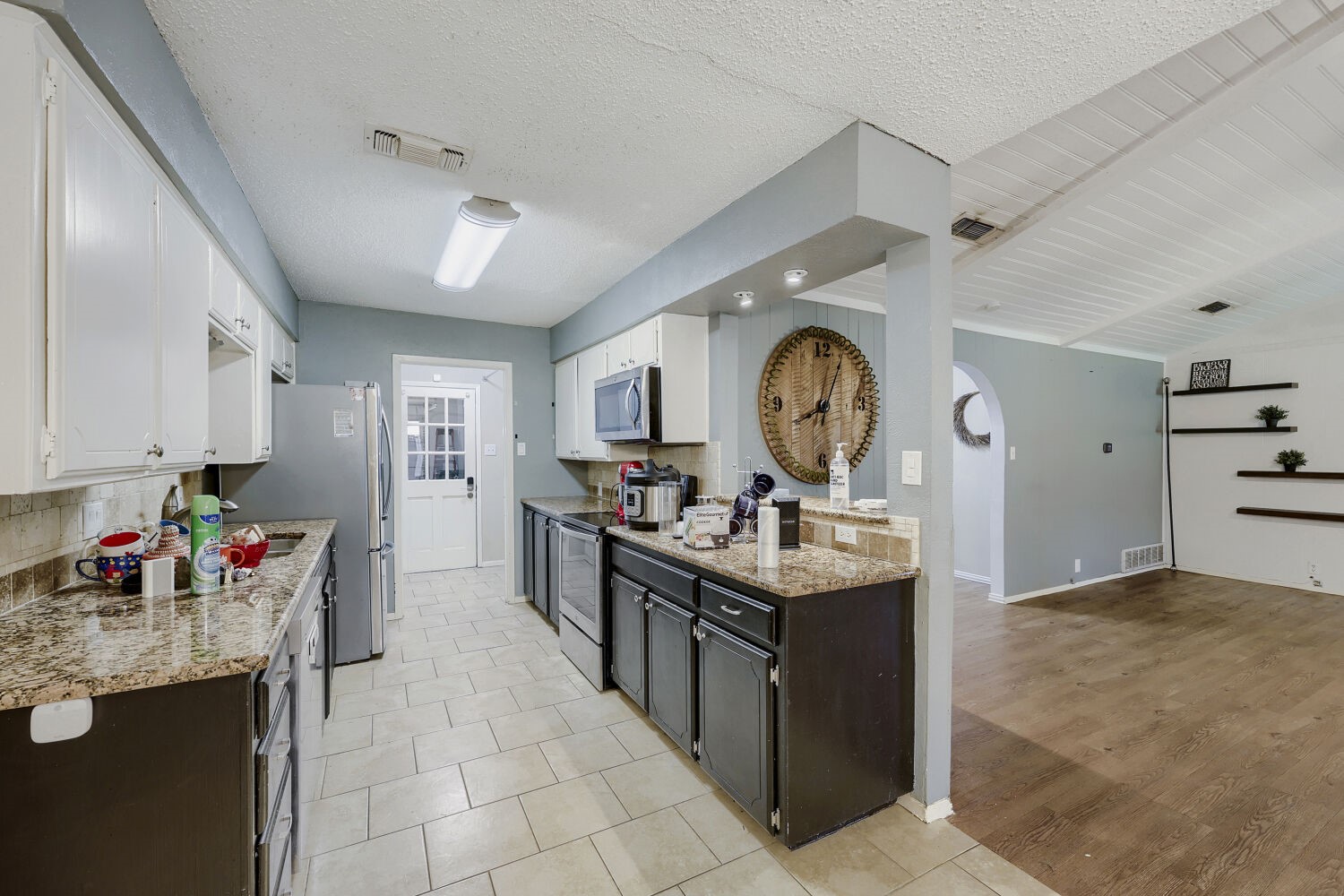 8437 Glenann Drive North Richland Hills TX 76182