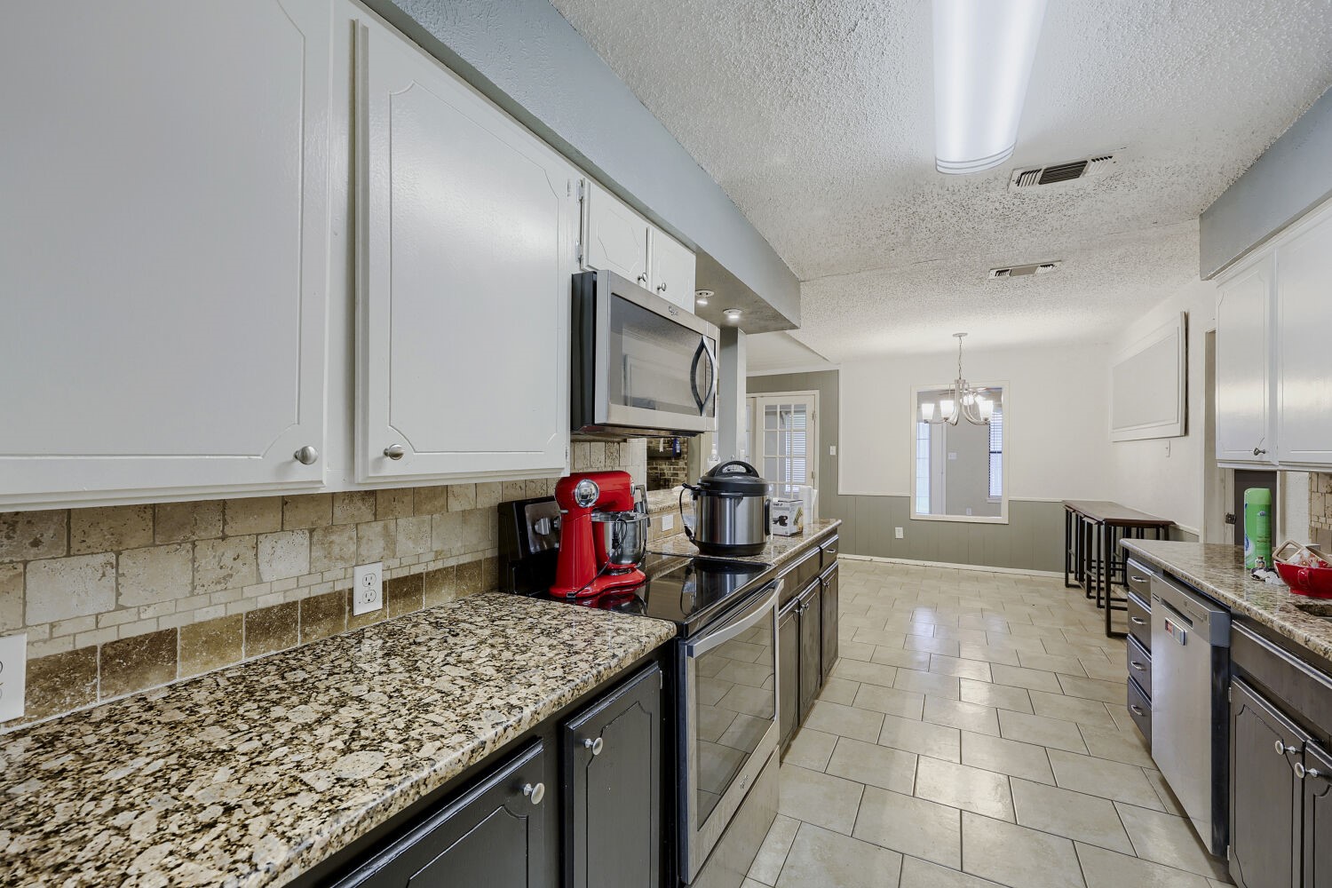 8437 Glenann Drive North Richland Hills TX 76182