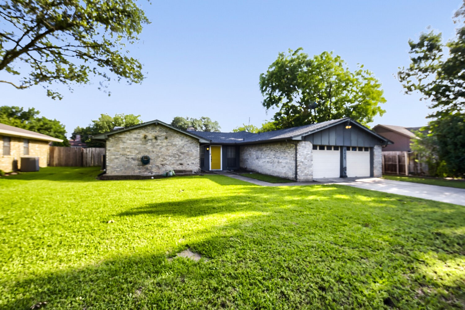 8437 Glenann Drive North Richland Hills TX 76182