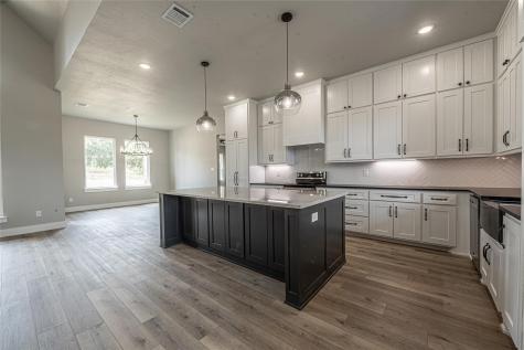 2009 Shady Creek Crossing Azle TX 76020
