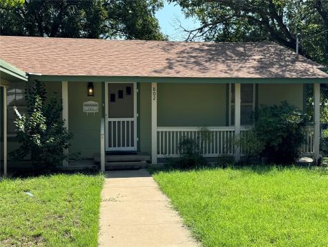 802 N Lane Street Comanche TX 76442