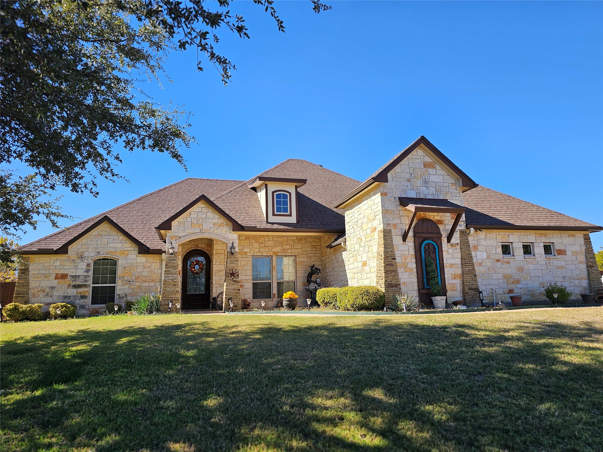 100 Rio Bravo Court Weatherford TX 76088