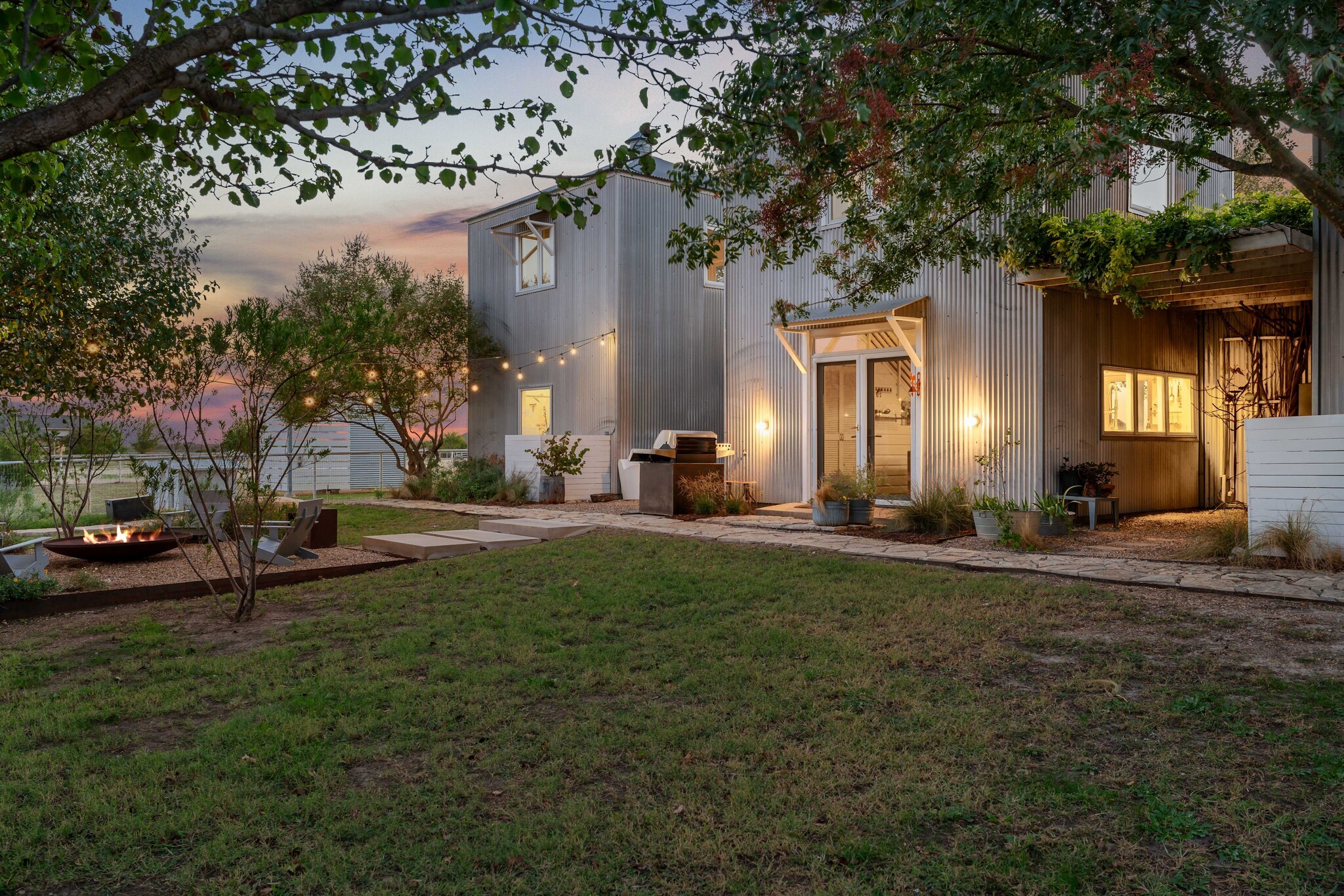 2436 Big Sky Trail Ponder TX 76259
