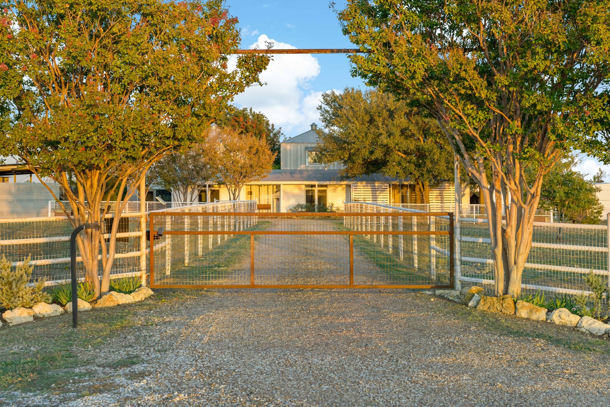 2436 Big Sky Trail Ponder TX 76259