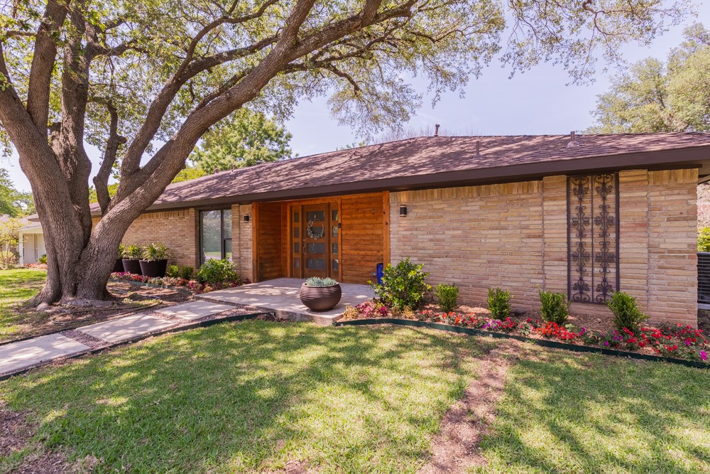 4055 Fawnhollow Drive Dallas TX 75244