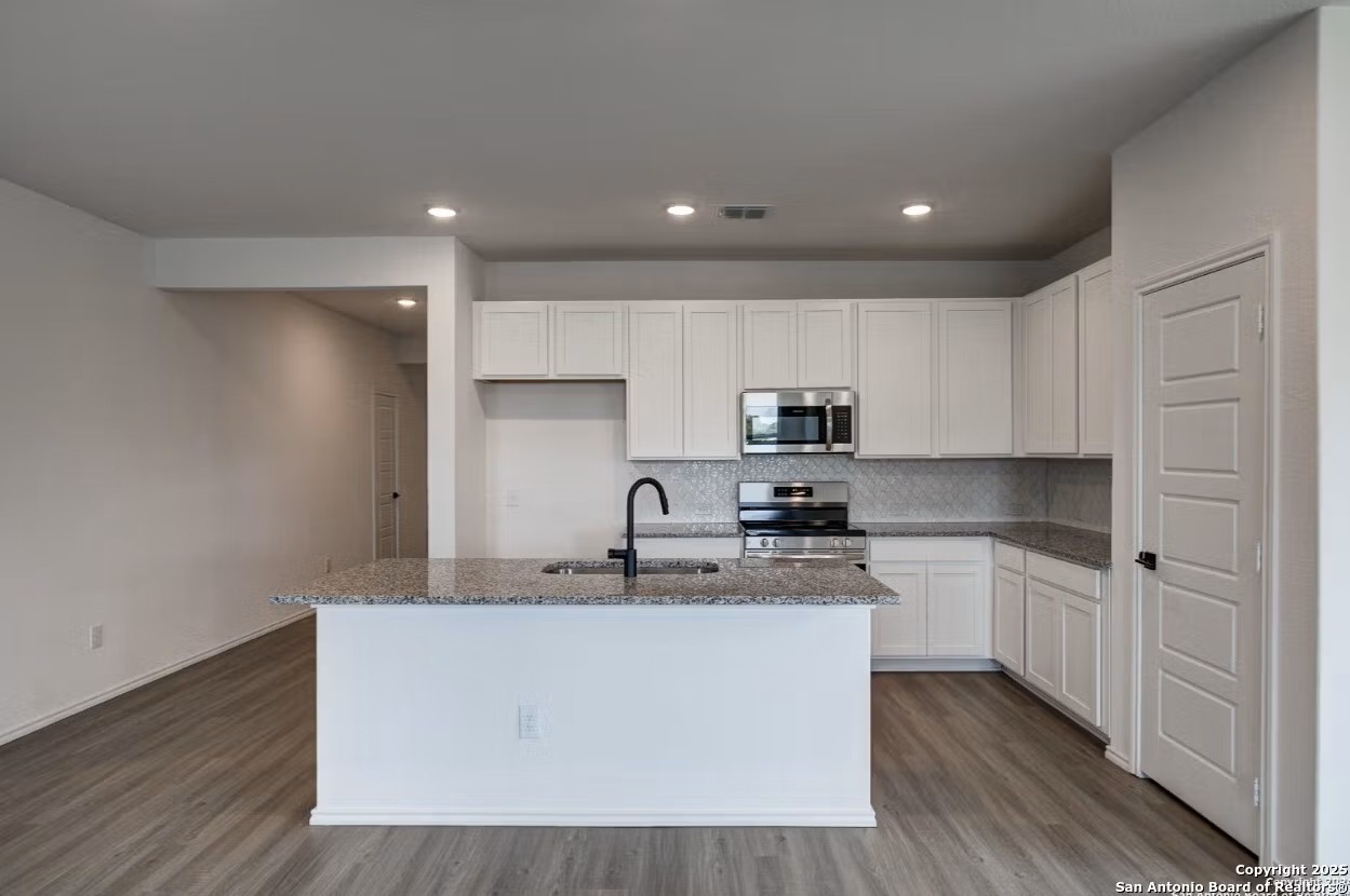 309 Jills Path Seguin TX 78155