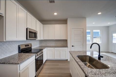 309 Jills Path Seguin TX 78155
