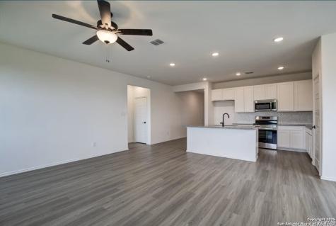 309 Jills Path Seguin TX 78155