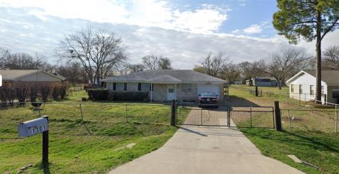 1301 Sandra Lane Grand Prairie TX 75052