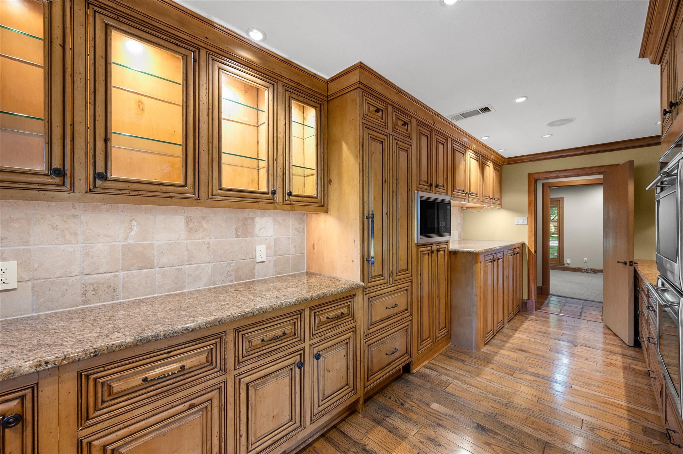 3909 Courtshire Drive Dallas TX 75229