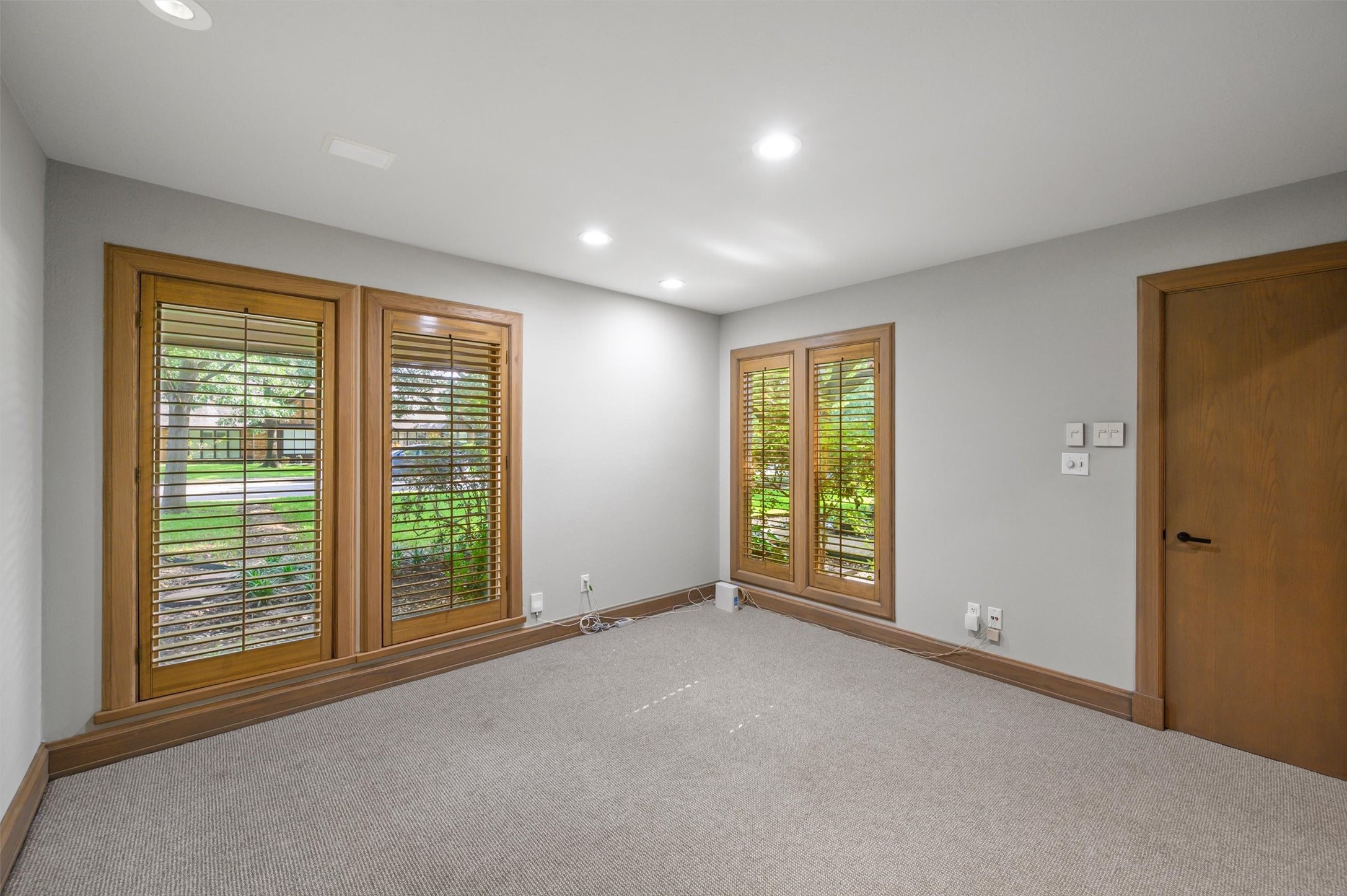3909 Courtshire Drive Dallas TX 75229