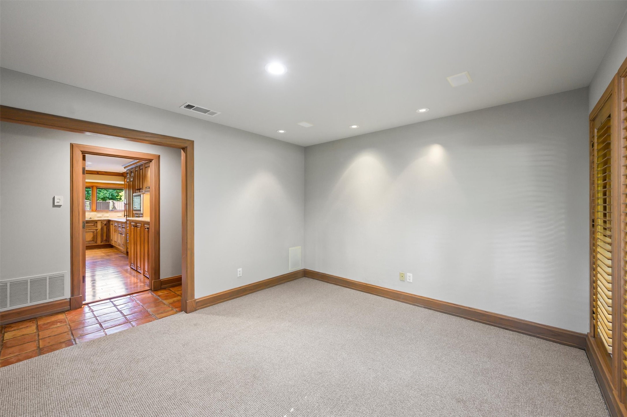 3909 Courtshire Drive Dallas TX 75229
