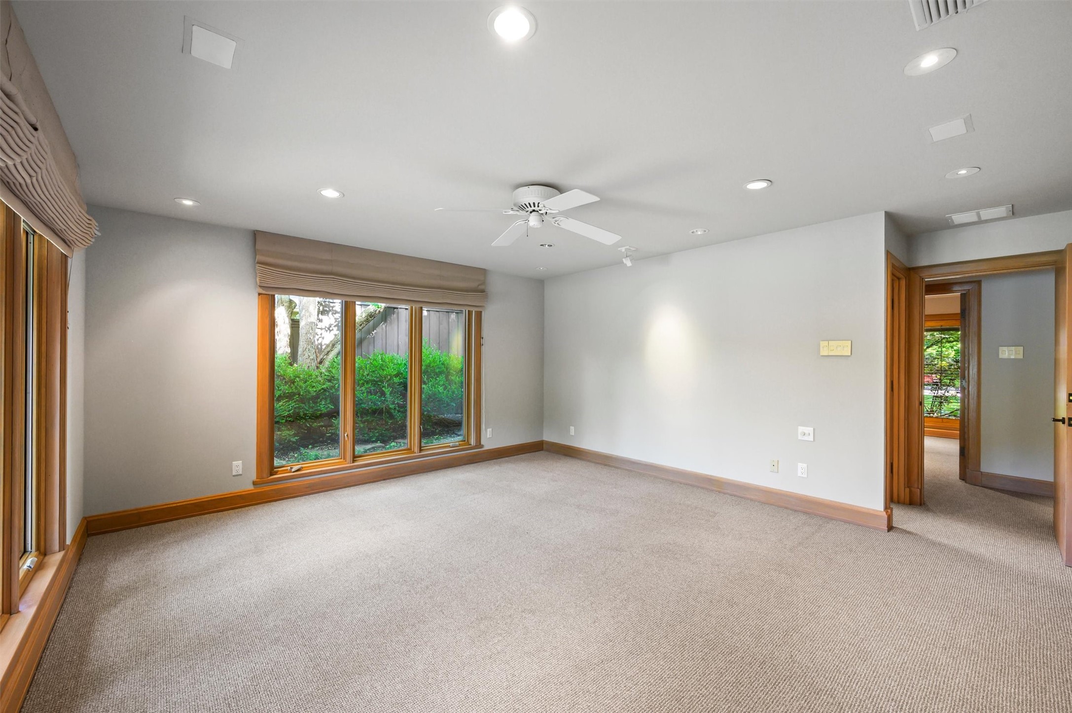 3909 Courtshire Drive Dallas TX 75229