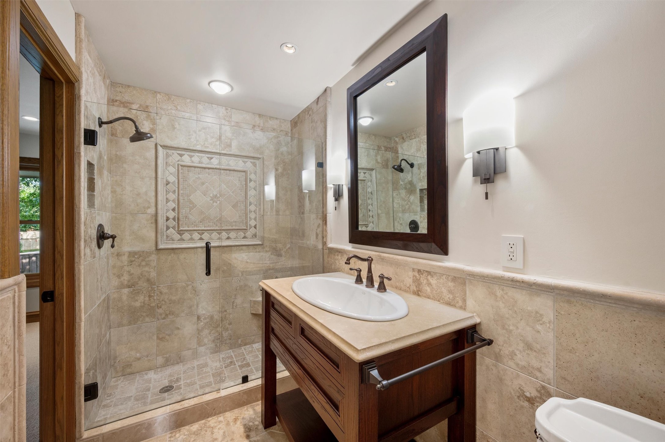 3909 Courtshire Drive Dallas TX 75229