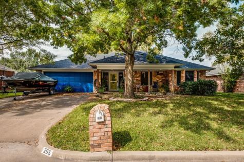 205 Morene Avenue Waxahachie TX 75165