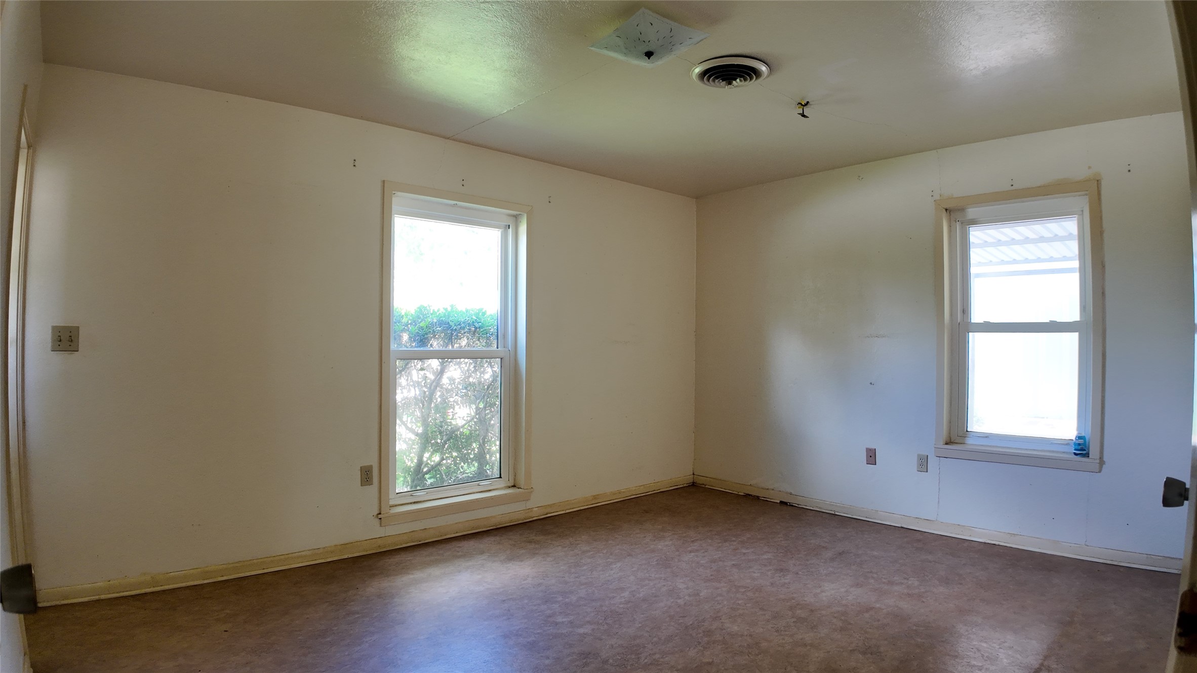 1807 W. Proctor Drive Goldthwaite TX 76844