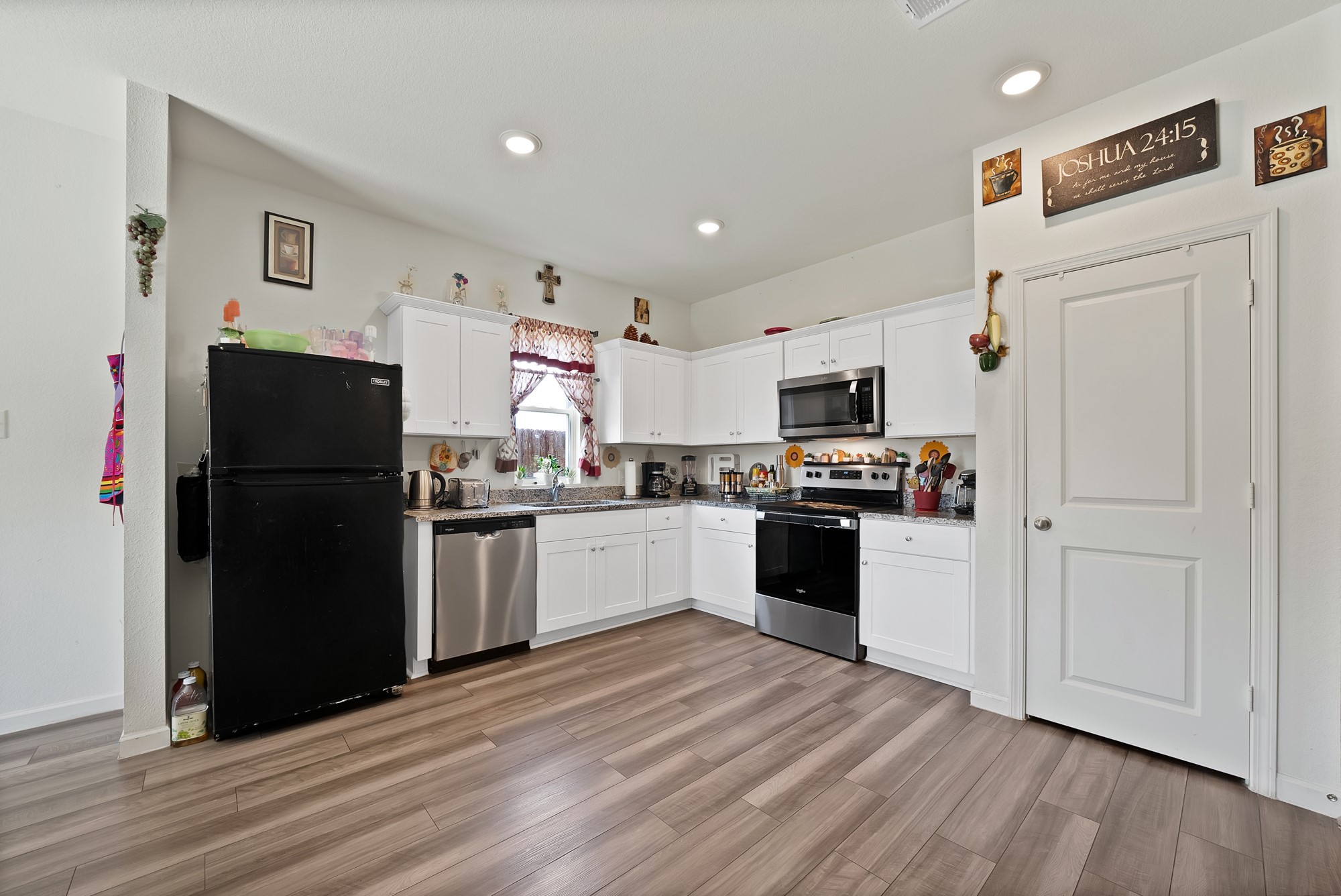 19 Cherryridge Drive Edgecliff Village TX 76134