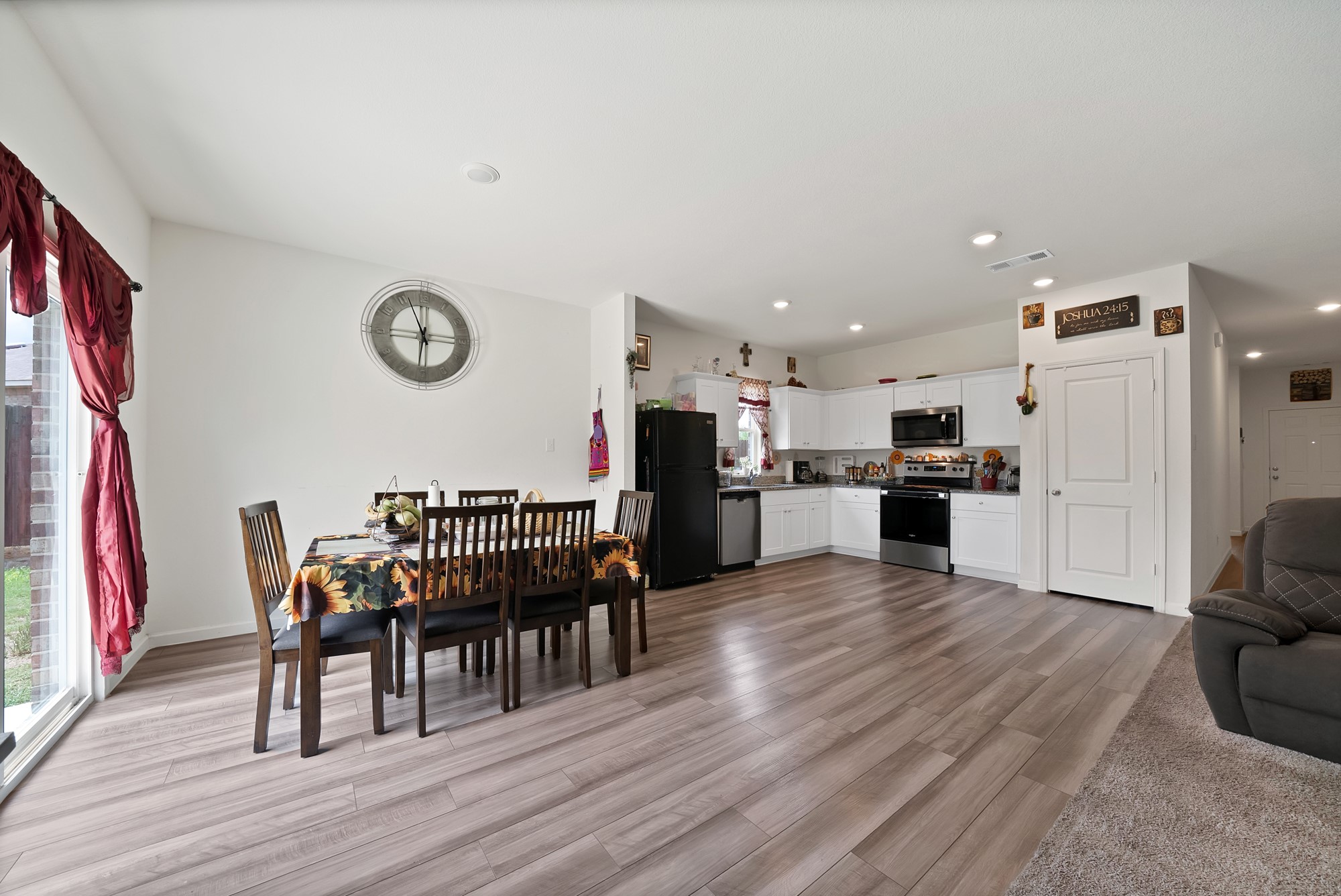19 Cherryridge Drive Edgecliff Village TX 76134
