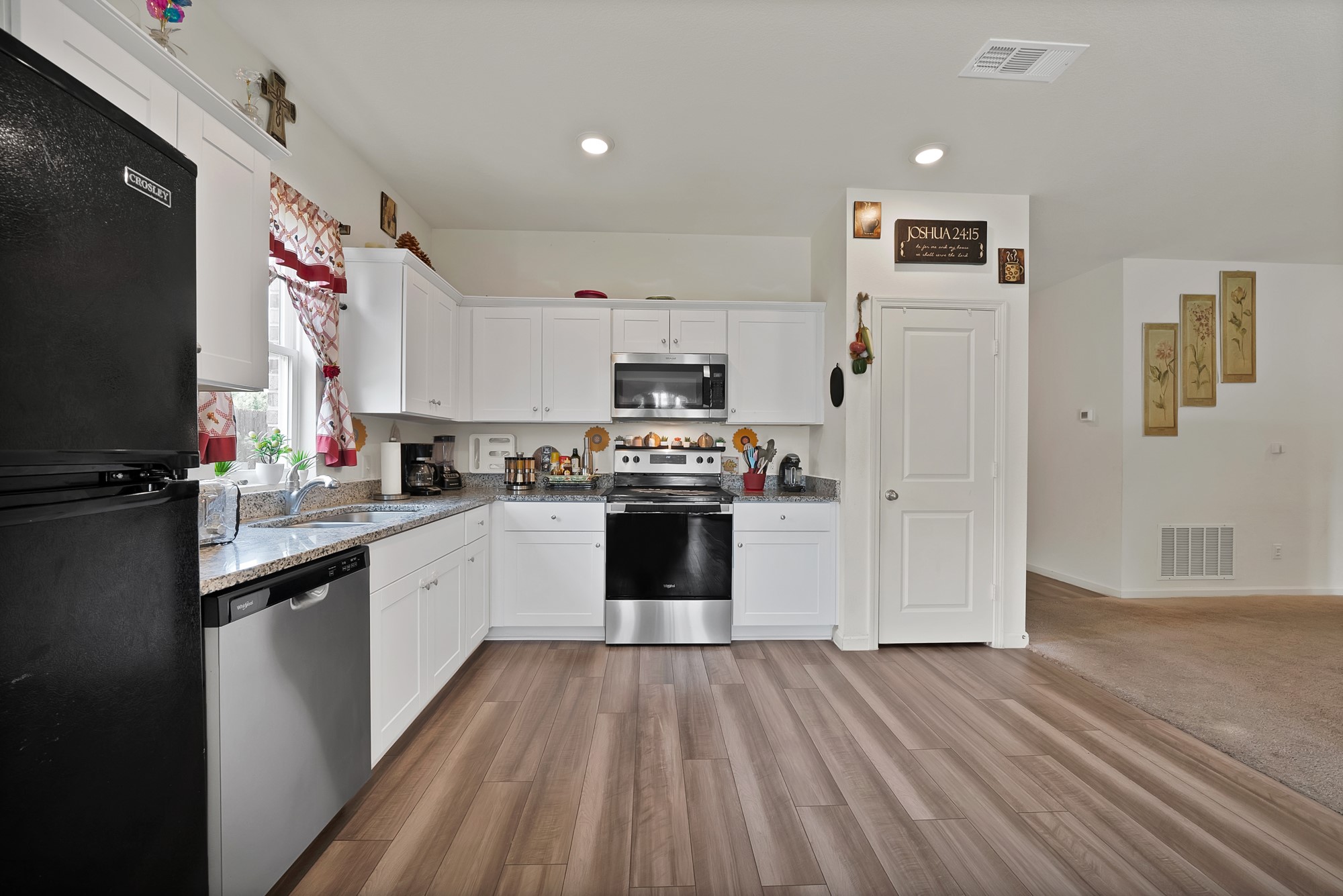 19 Cherryridge Drive Edgecliff Village TX 76134