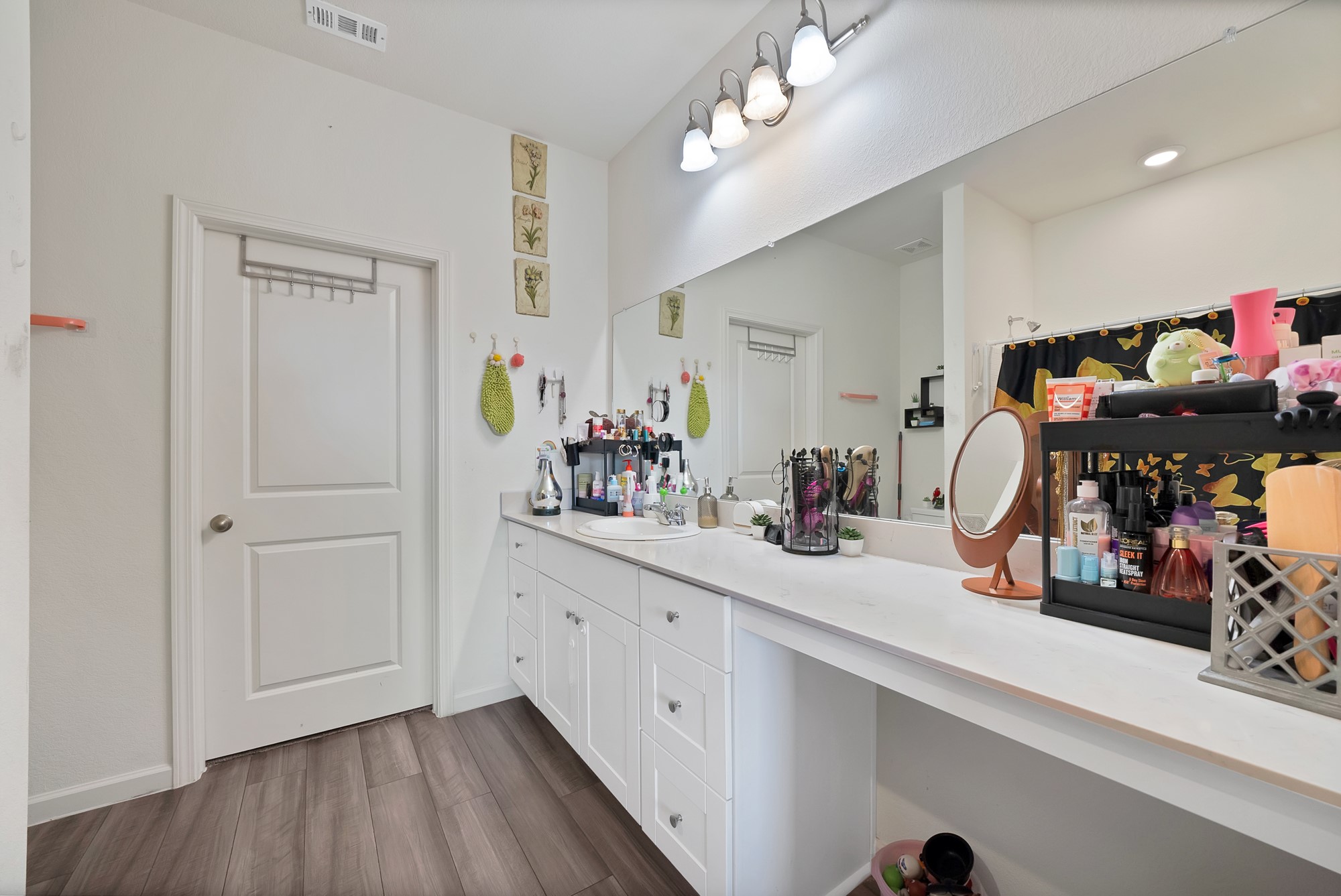19 Cherryridge Drive Edgecliff Village TX 76134