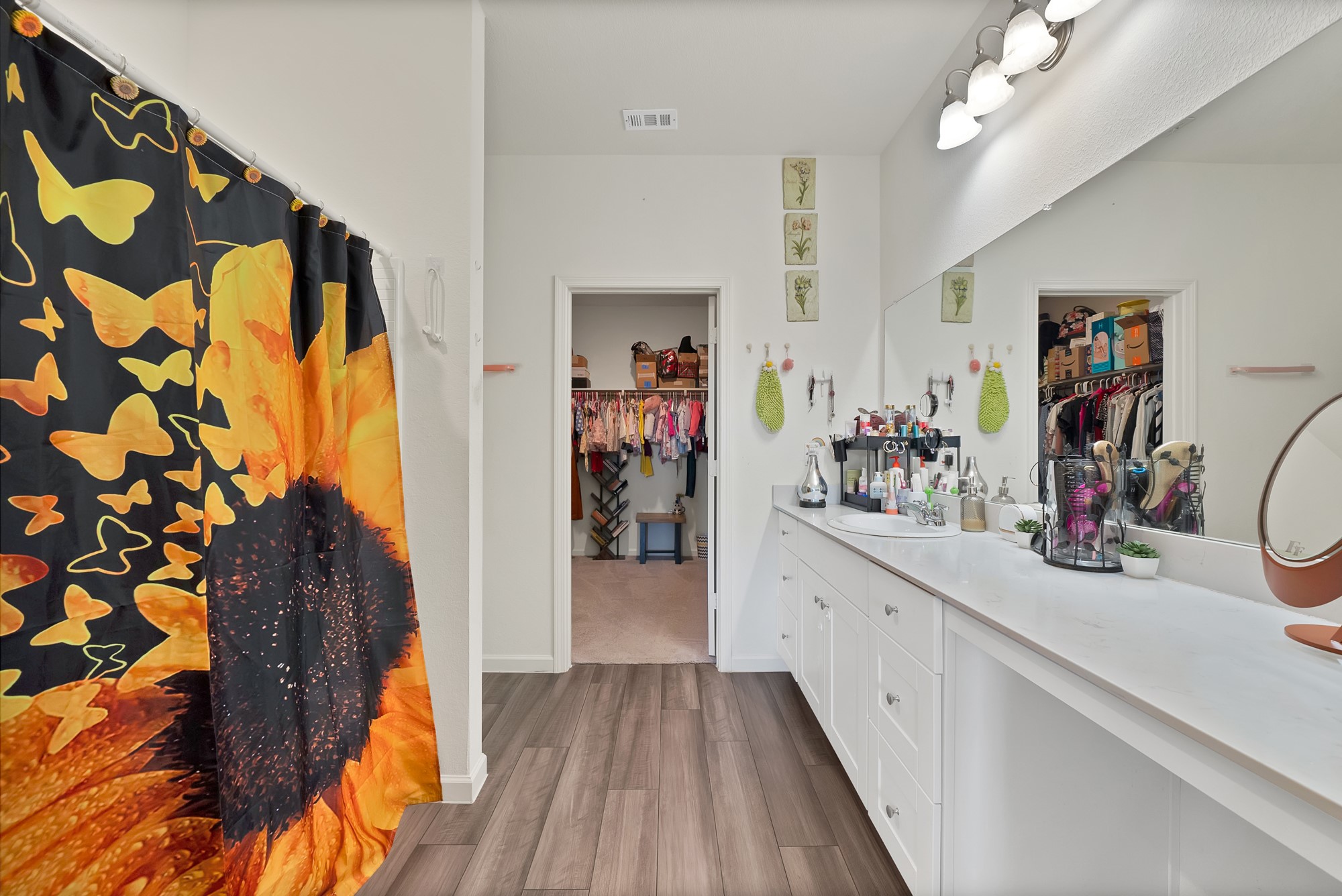 19 Cherryridge Drive Edgecliff Village TX 76134