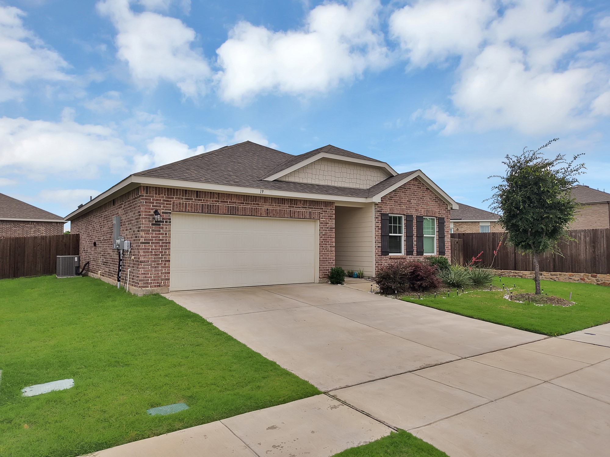 19 Cherryridge Drive Edgecliff Village TX 76134