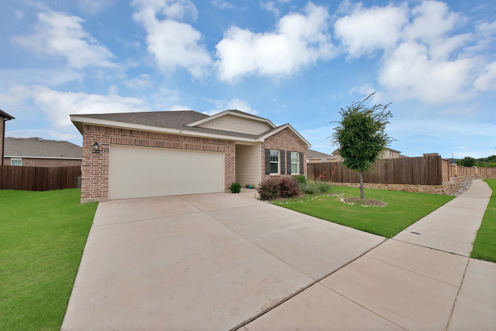 19 Cherryridge Drive Edgecliff Village TX 76134
