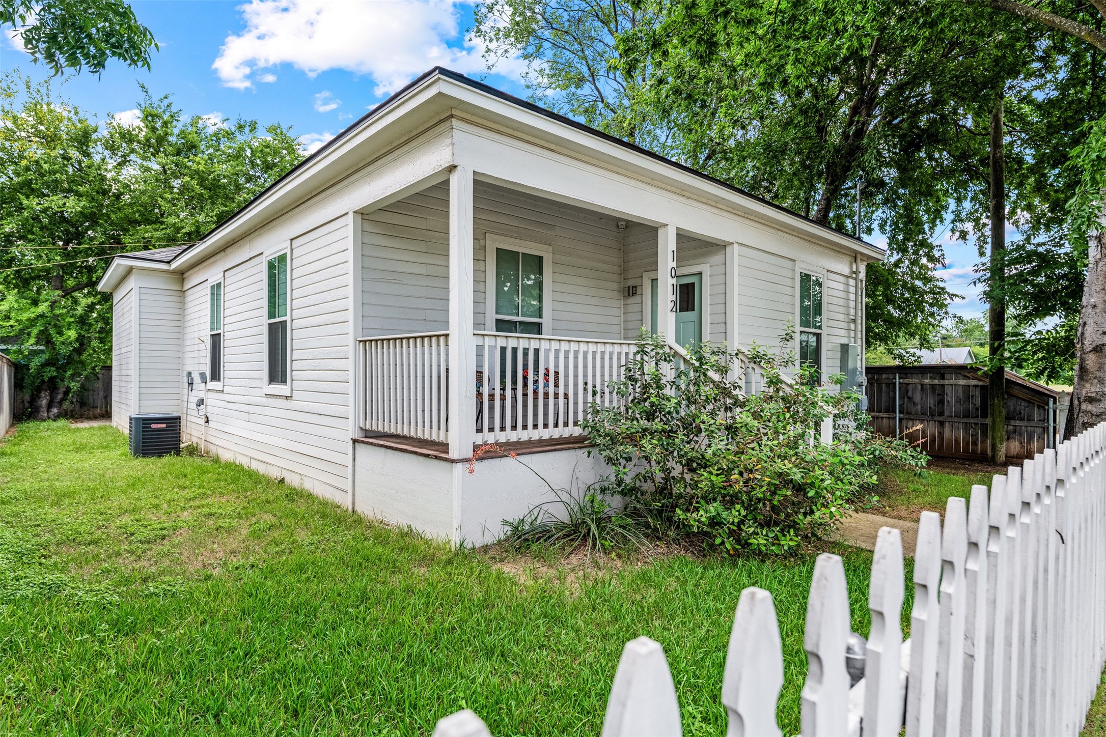 1012 Burnett Avenue Waco TX 76706