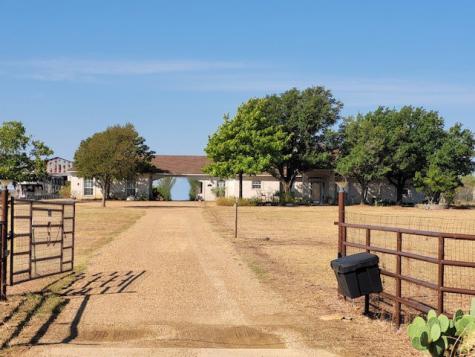 727 Richard Road Waxahachie TX 75167