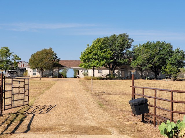 727 Richard Road Waxahachie TX 75167