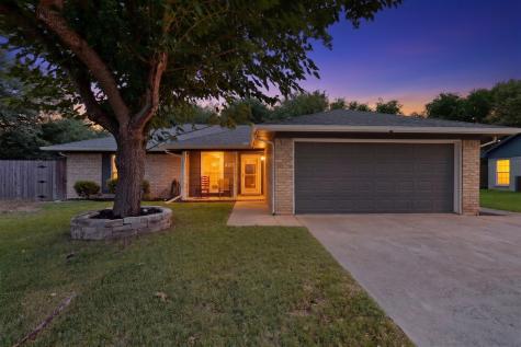 424 Ferenz Avenue Crowley TX 76036