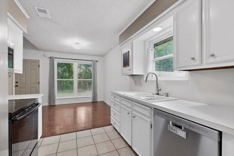 424 Ferenz Avenue Crowley TX 76036